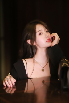丰满人妻被公侵犯中文版